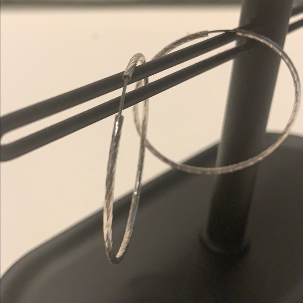 Silver hoop earrings 4 cm GUC